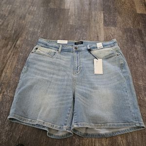 Judy blue high rise jean shorts